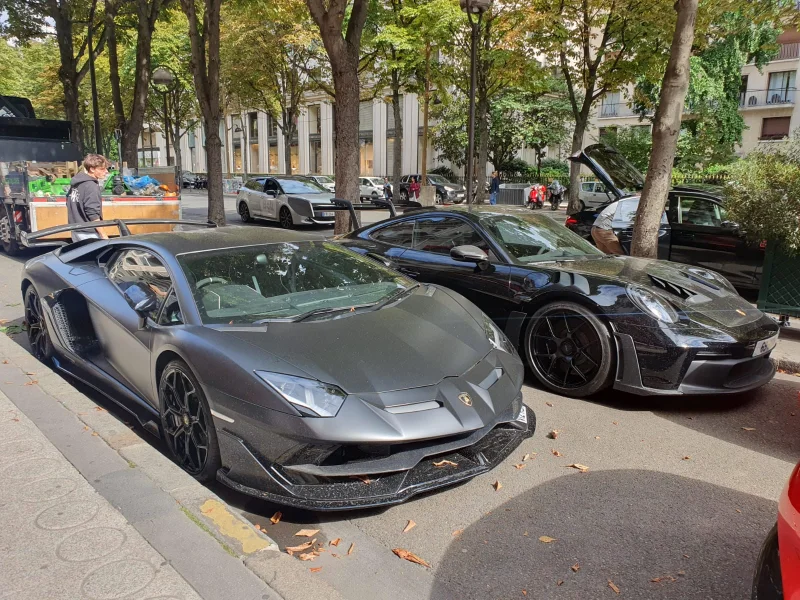 luxury-cars-towing-and-storage-recover-u-away