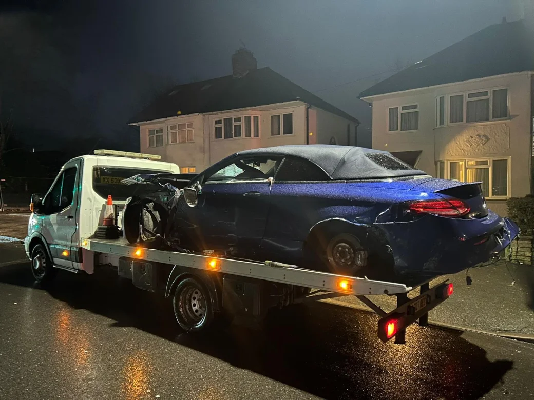 Crash Recovery Mercedes C63 Flatbed towing
