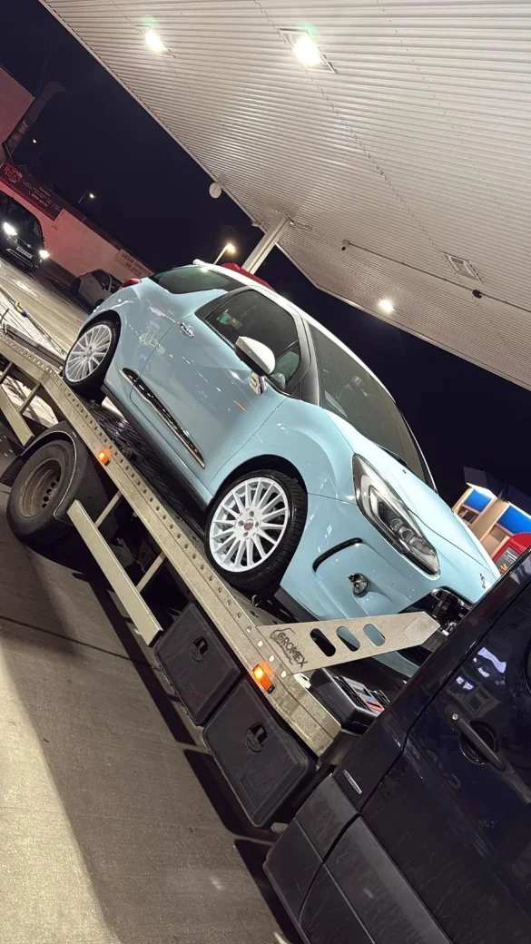 Fiat 500 Car towing night service london