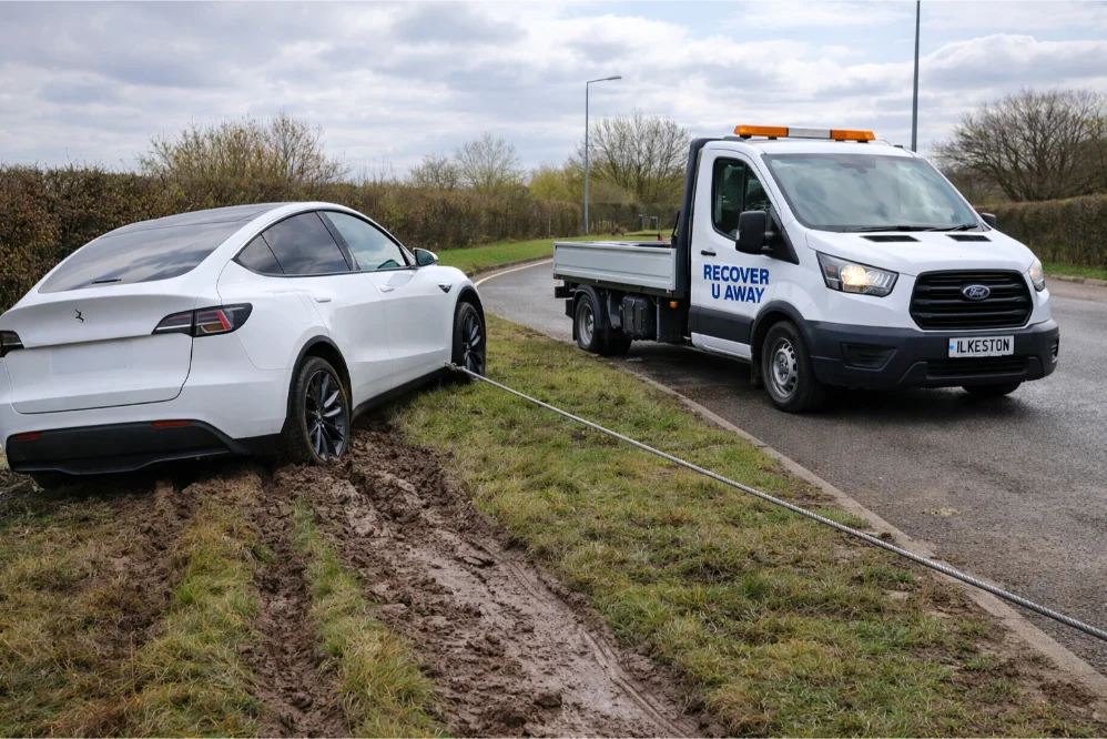 Tesla Verge Winch Recovery London