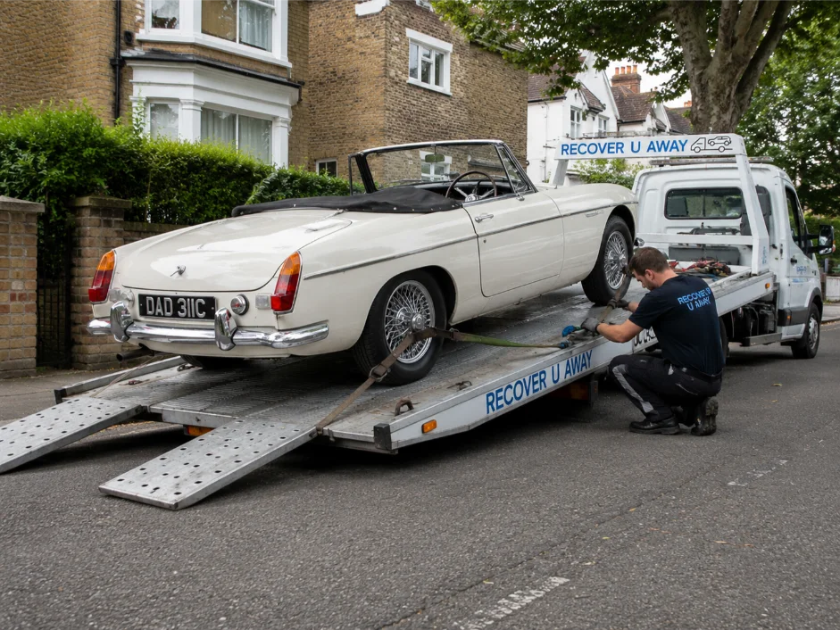 Cream MG MGB Classic Car Recovery Leytonstone