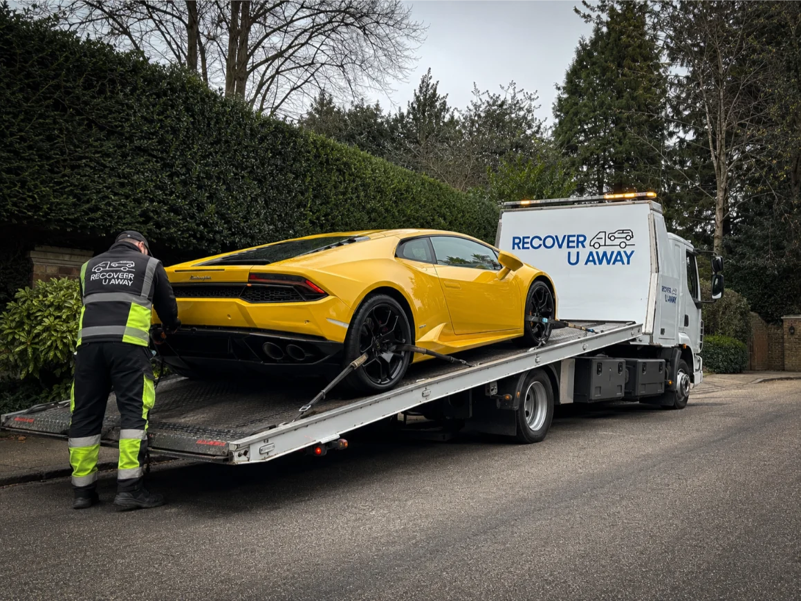 Lamborghini Huracan Luxury Car Recovery in Loughton