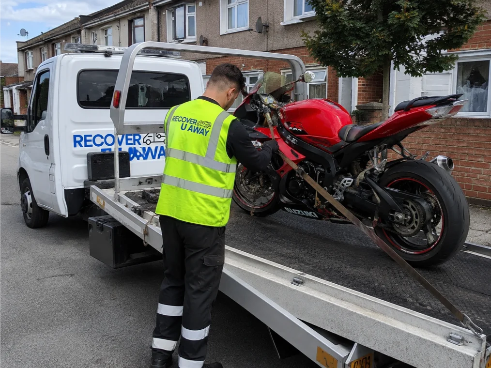 Suzuki GSXR Motorbike towing Beckton