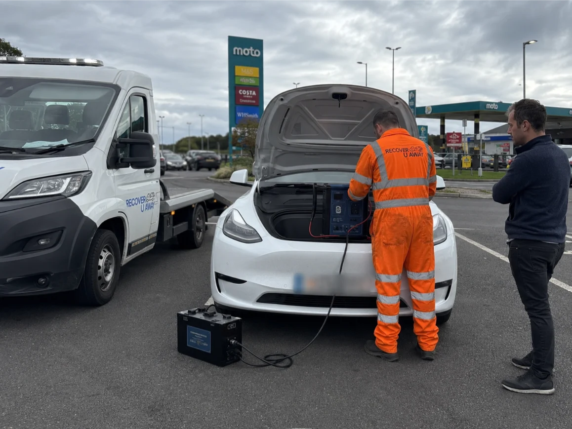 Tesla Model-Y Battery jump start service on M25 Motorway